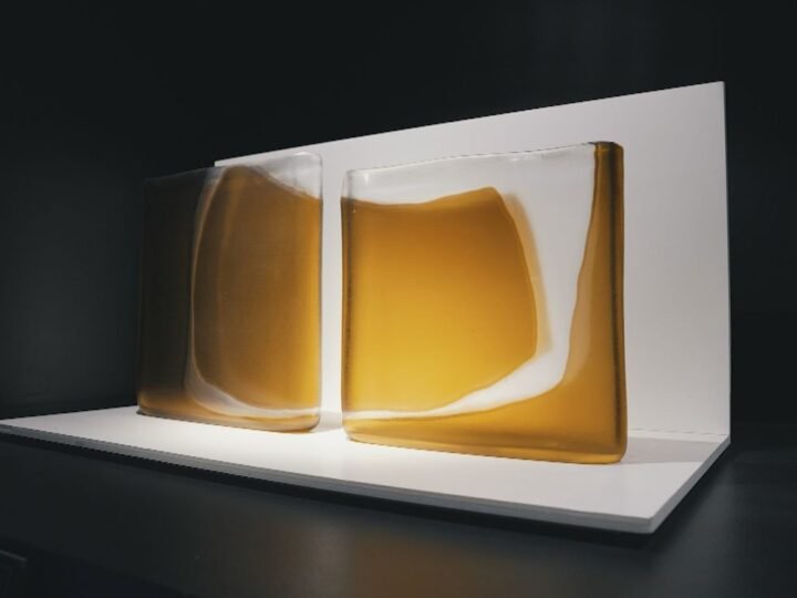 El Museo de Arte en Vidrio de Alcorcón: Frío vidrio convertido en arte en español.