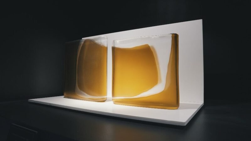 El Museo de Arte en Vidrio de Alcorcón: Frío vidrio convertido en arte en español.