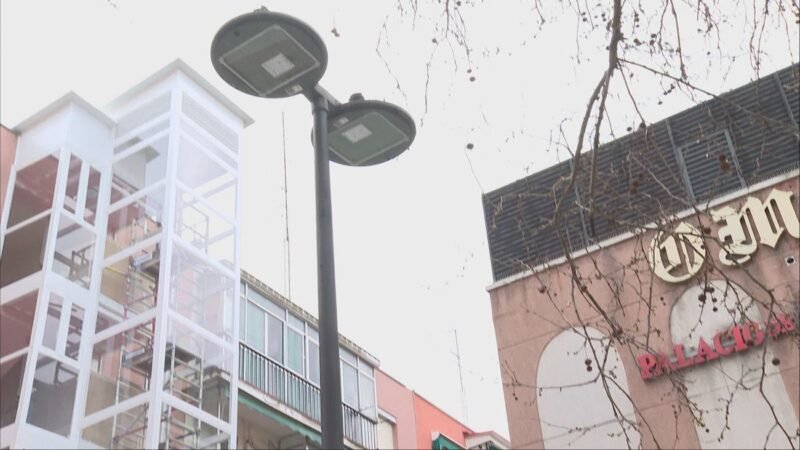 Detenido en Alcorcón por robar cableado del alumbrado público haciéndose pasar por operario.