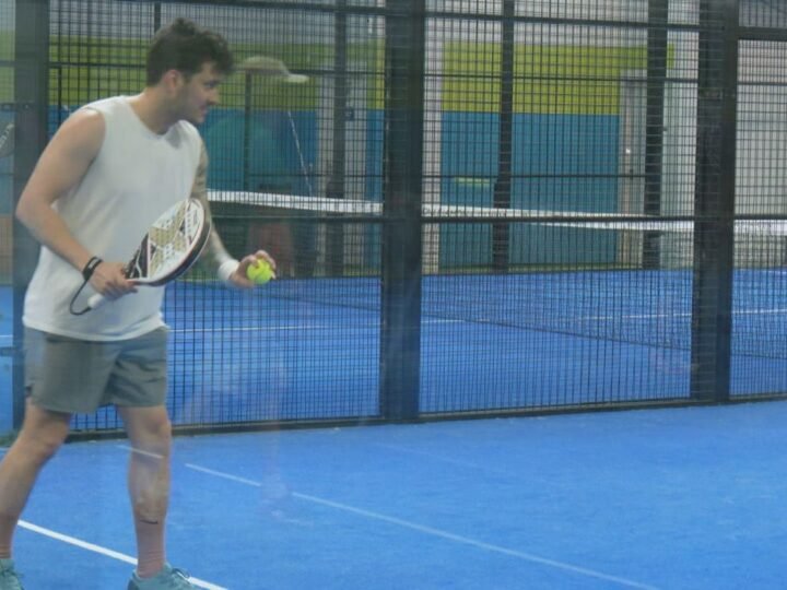 El pádel indoor se ha convertido en una disciplina popular que se juega durante todo el año en la Comunidad de Madrid.