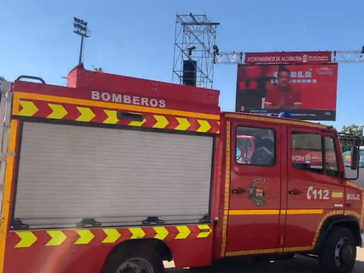 Incendio controlado en el CREAA de Alcorcón durante las celebraciones del Mundial